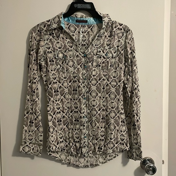 Snake print button up - Picture 2 of 4